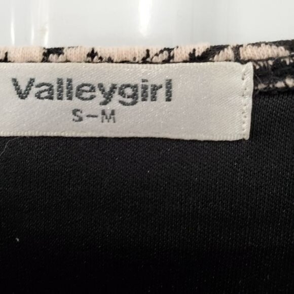 Valleygirl | Decorative Floral Print Dress - Picture 7 of 7